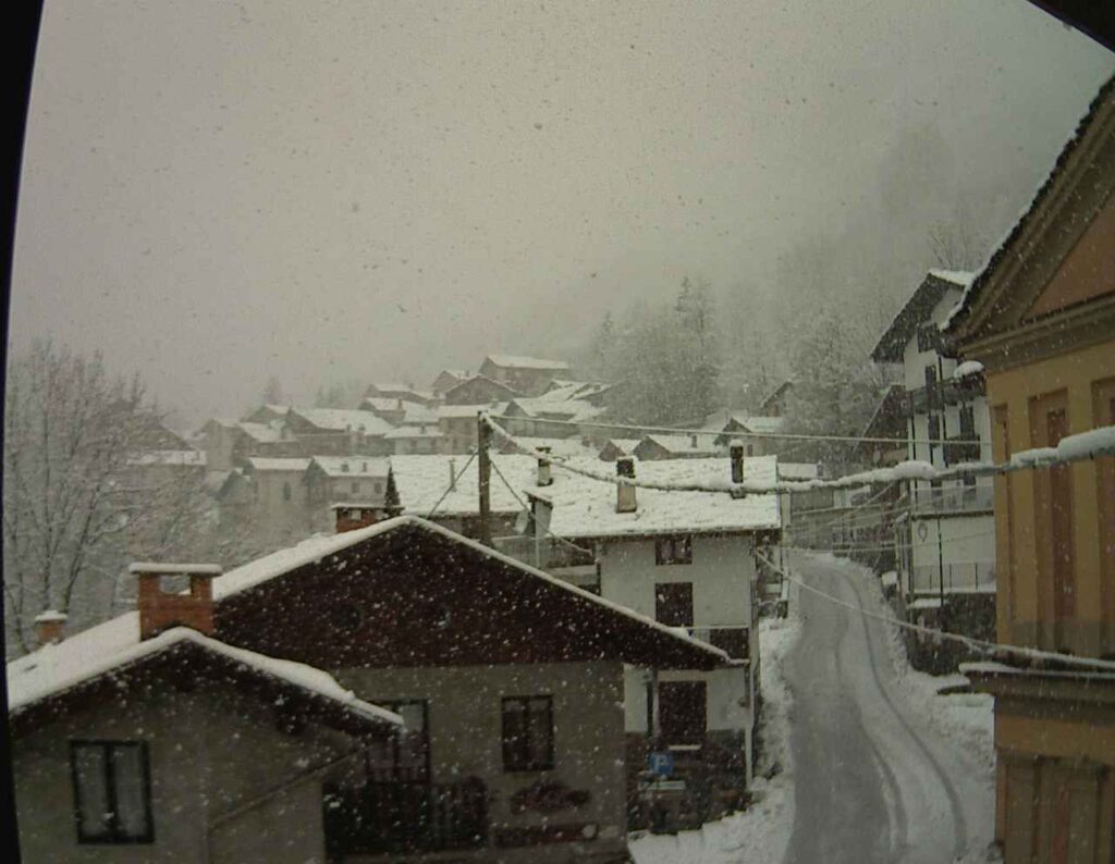 foto neve piemonte oggi