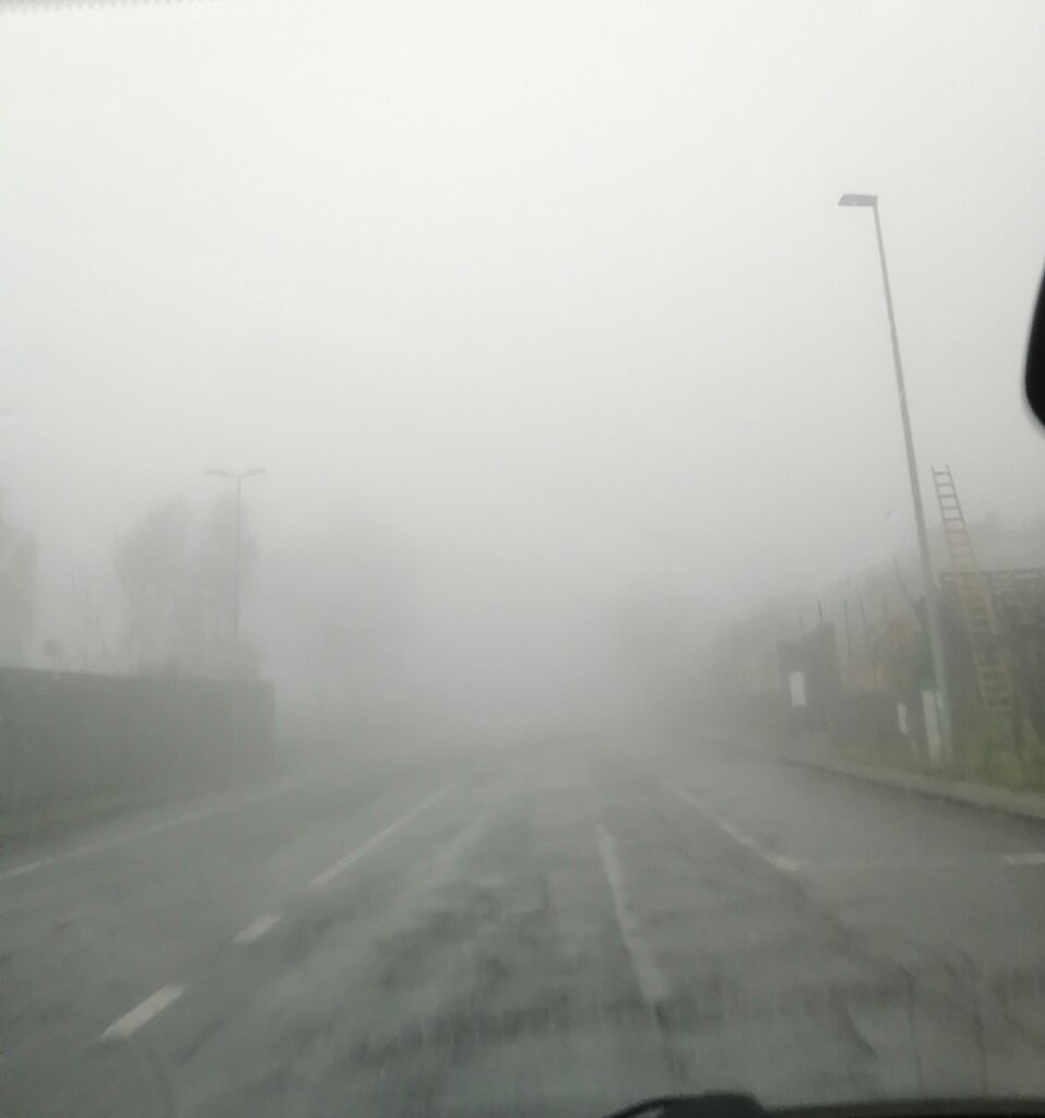 oggi nebbia sicilia zafferana etnea trecastagni