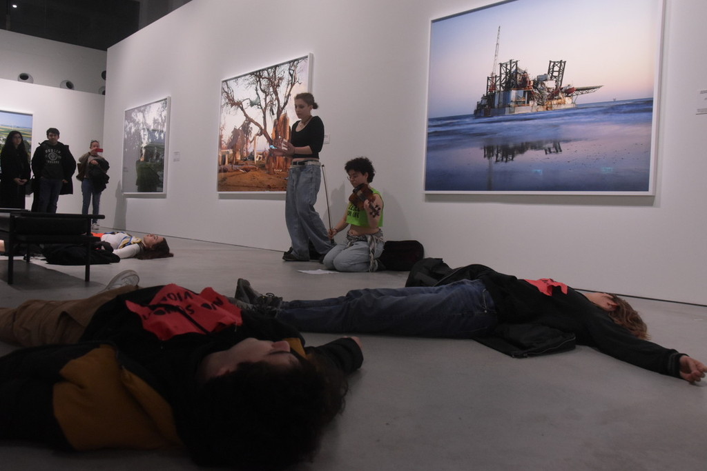 Clima, Extinction Rebellion occupa una sala delle Gallerie d’Italia a Torino