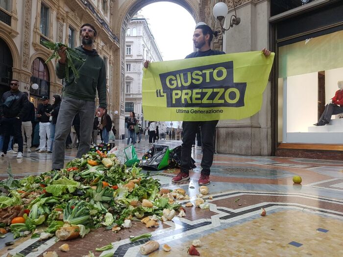protesta ultima generazione milano