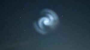spirale blu cielo