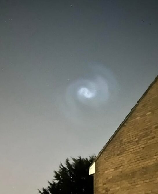 spirale blu cielo