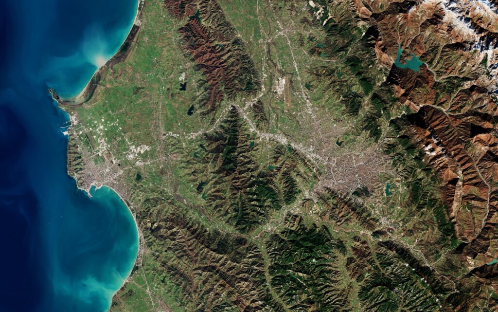 tirana albania spazio