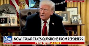trump giornalista mascherina