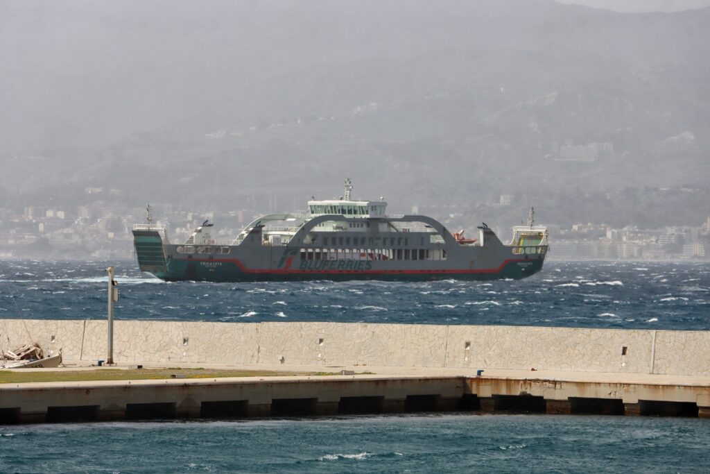 vento stretto di messina