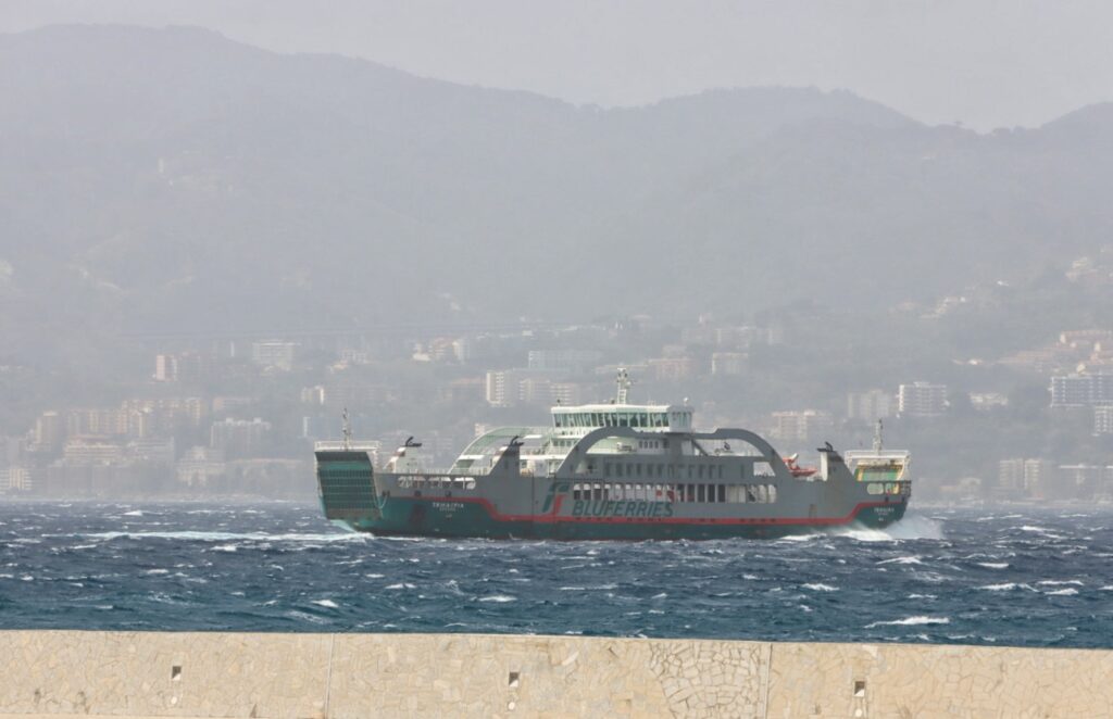vento stretto di messina