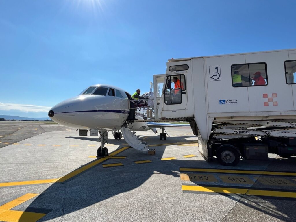 volo urgenza aeronautica militare