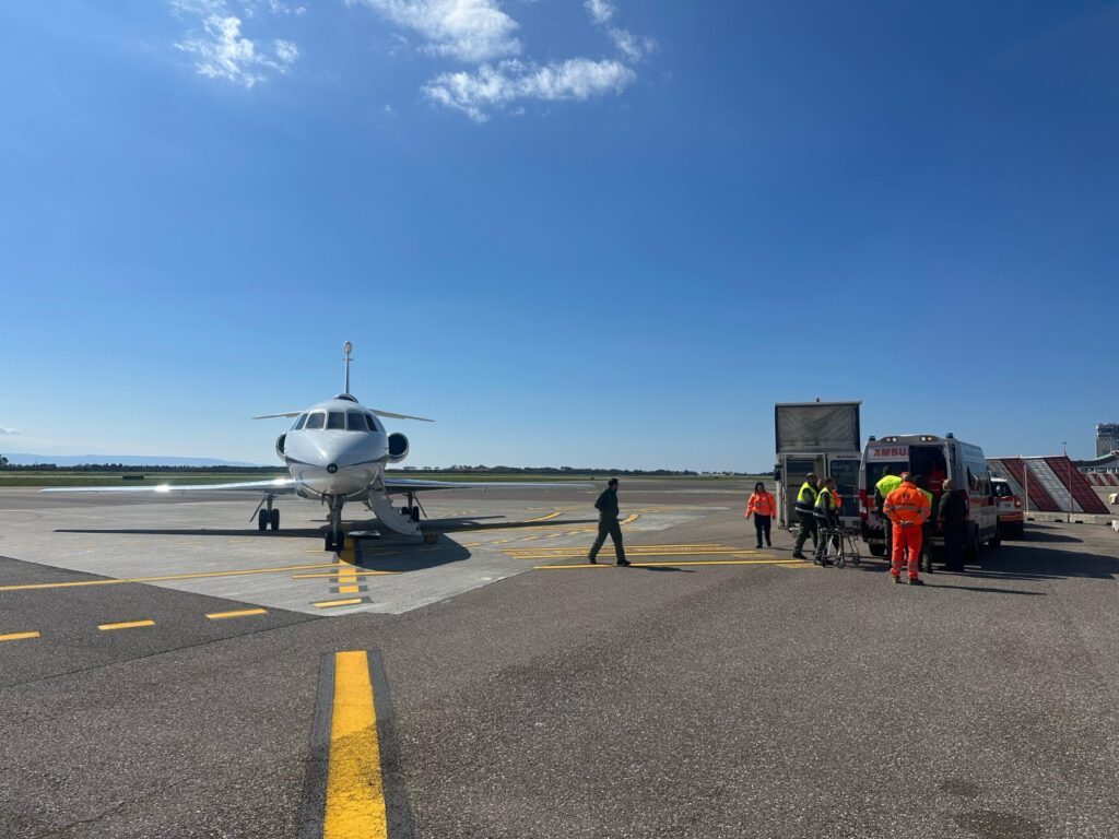 volo urgenza aeronautica militare