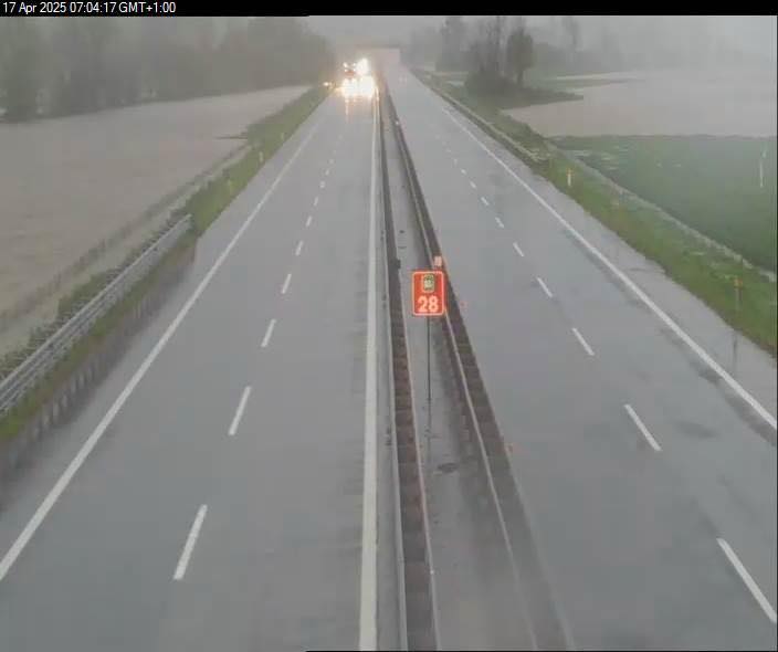 Autostrada A5 Torino-Aosta. Esondazione della Dora Baltea