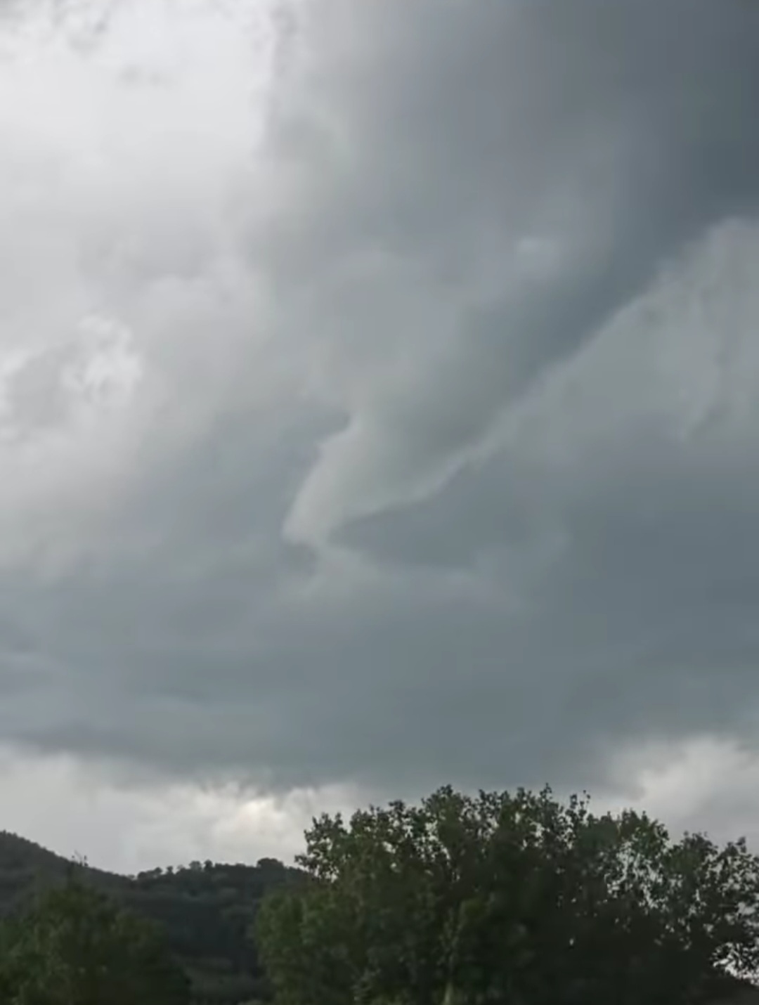 Funnel cloud Umbria