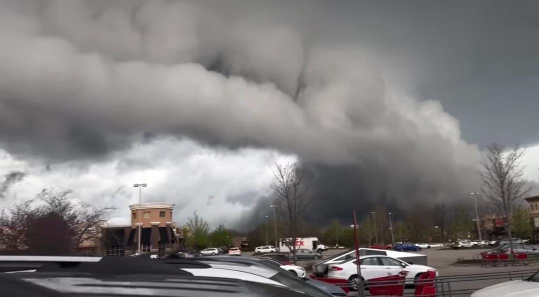 Nube Pannus Tennessee