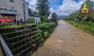 bambina cade torrente leogra