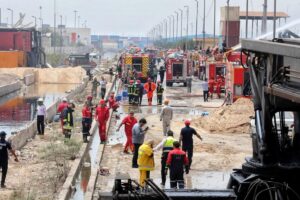 esplosione incendio iran porto Bandar Abbas