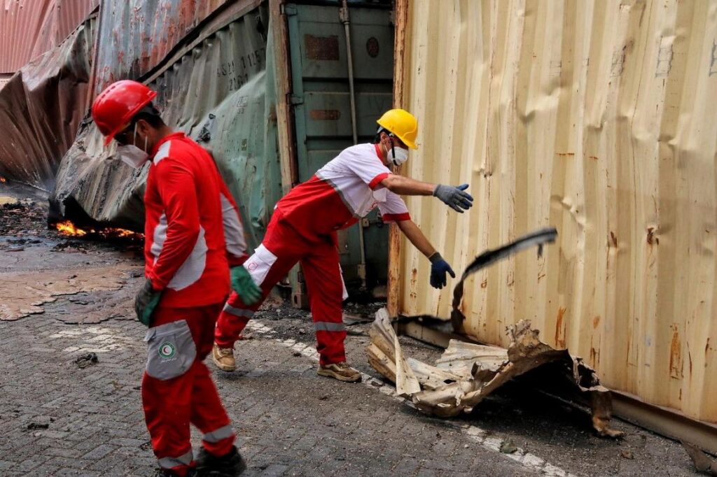 esplosione incendio iran porto Bandar Abbas