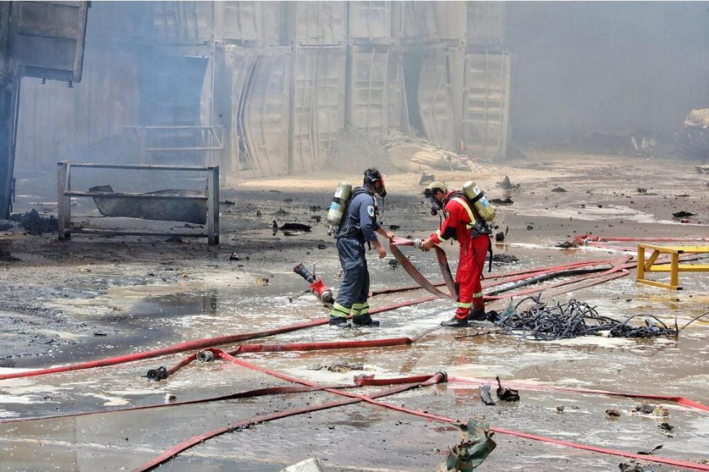 esplosione incendio iran porto Bandar Abbas