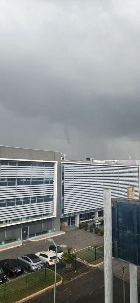 funnel cloud roma