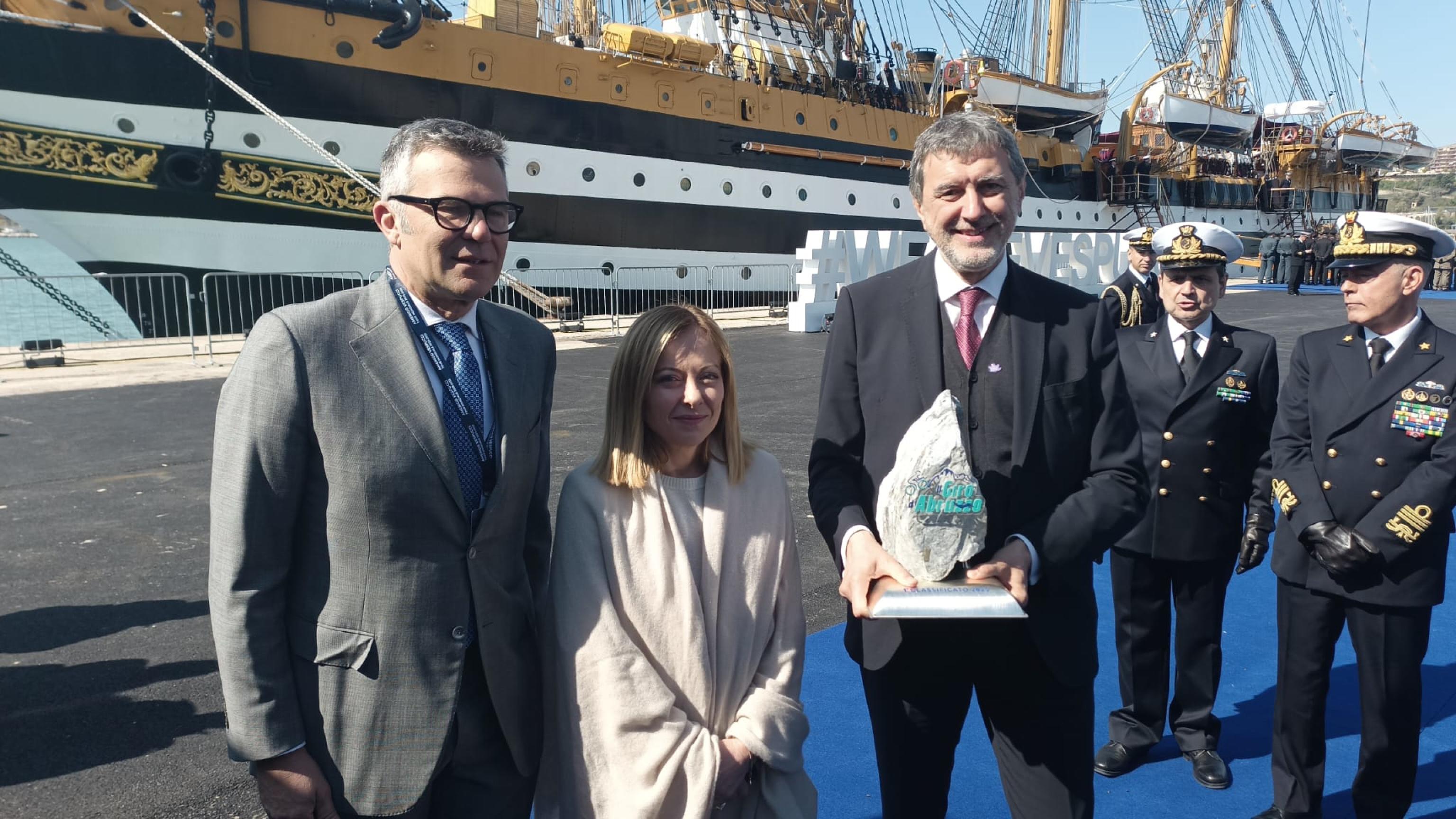 giorgia meloni amerigo vespucci ortona