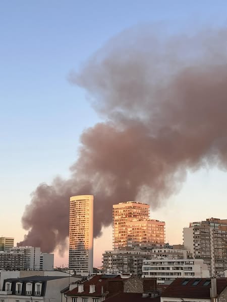 incendio parigi