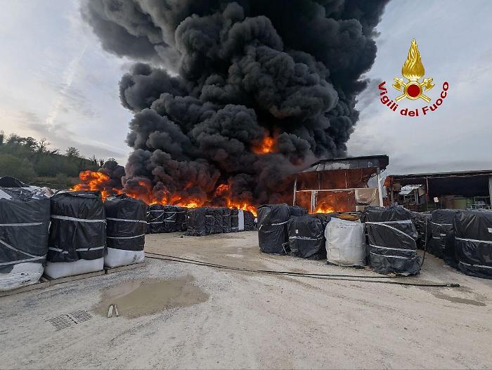 incendio umbertide umbria