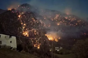 incendio val venosta prato allo stelvio