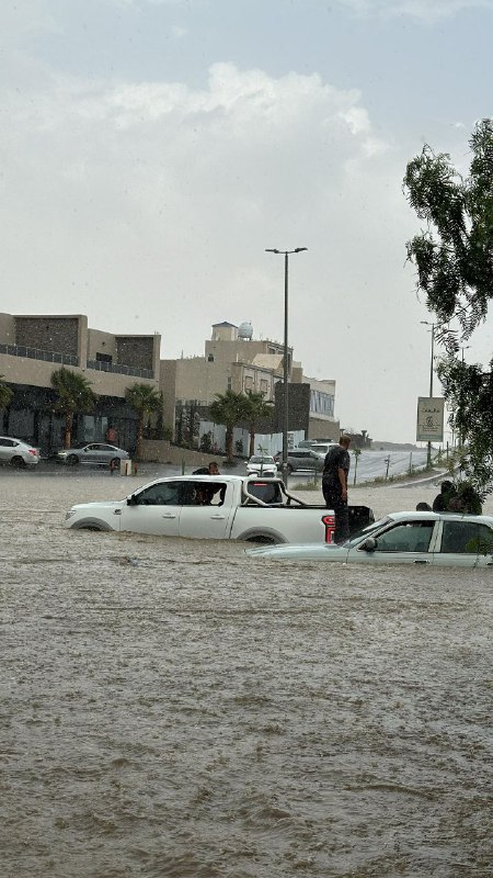 inondazioni arabia saudita