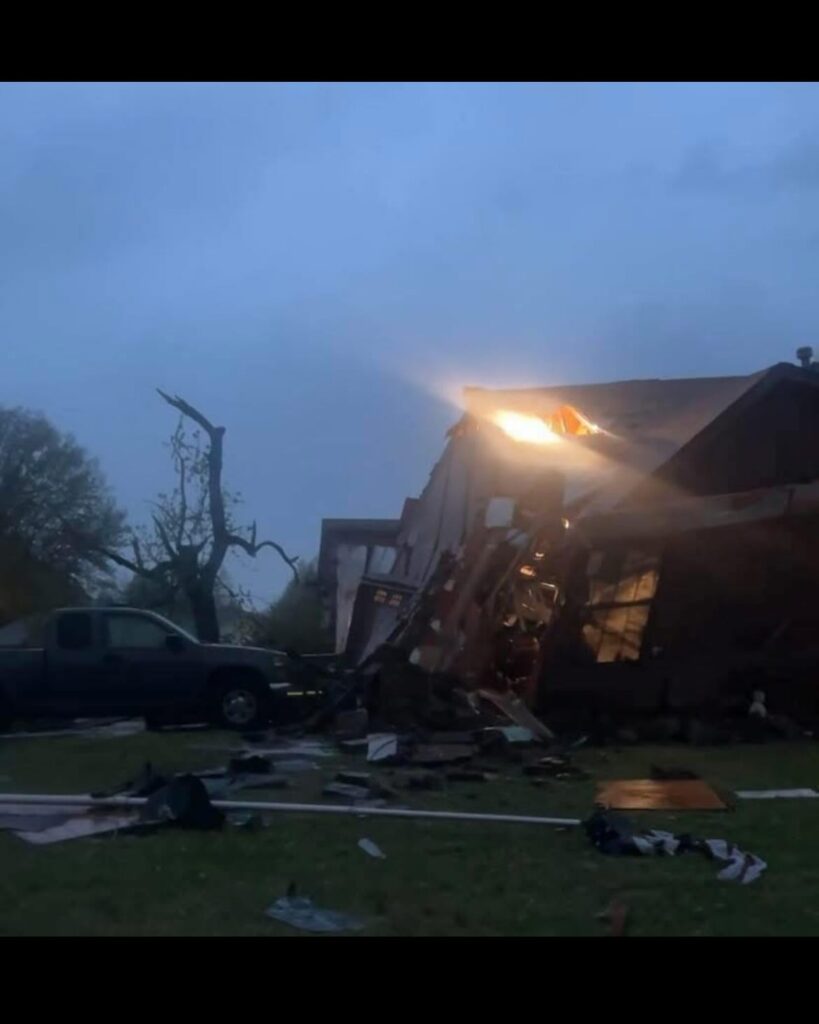maltempo tornado owasso usa