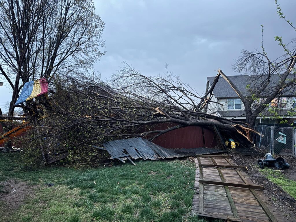 maltempo tornado owasso usa