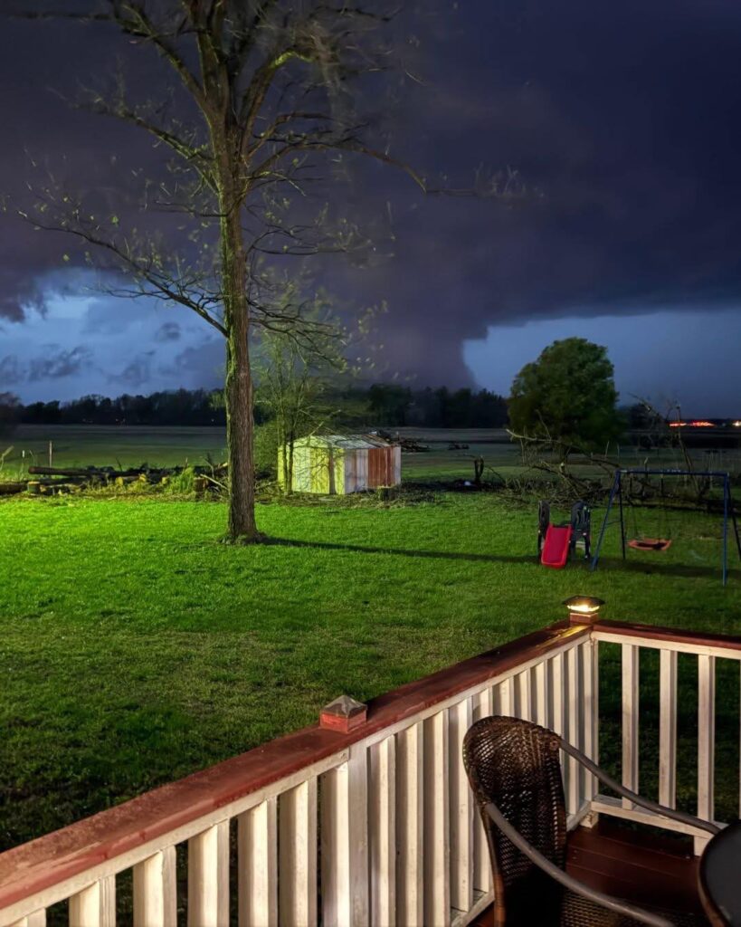 maltempo tornado owasso usa