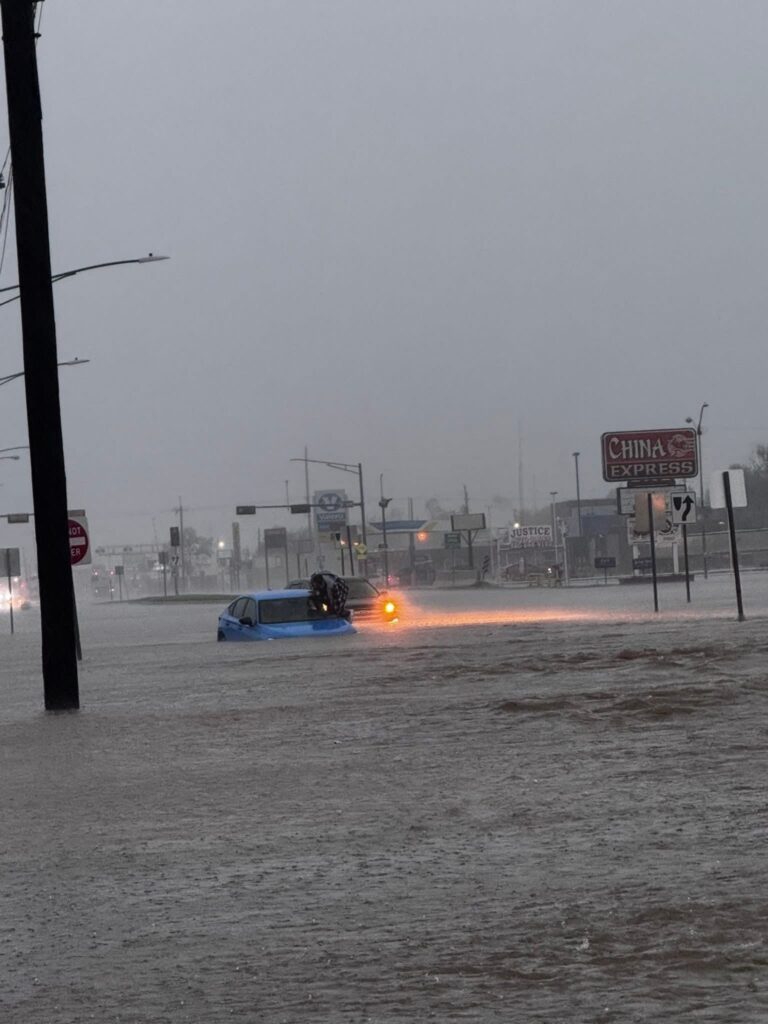 maltempo usa alluvioni lampo oklahoma
