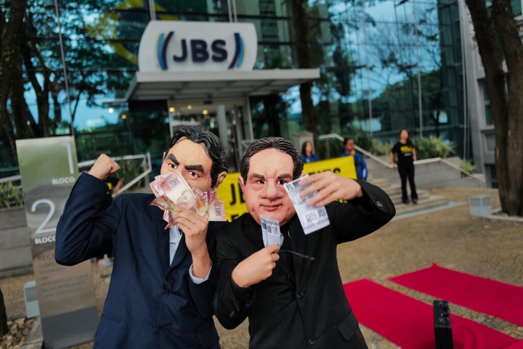 protesta greenpeace rigamonti jbs