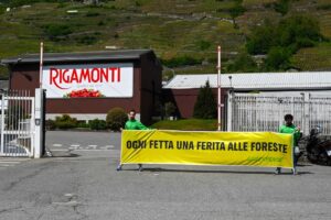 protesta greenpeace rigamonti jbs