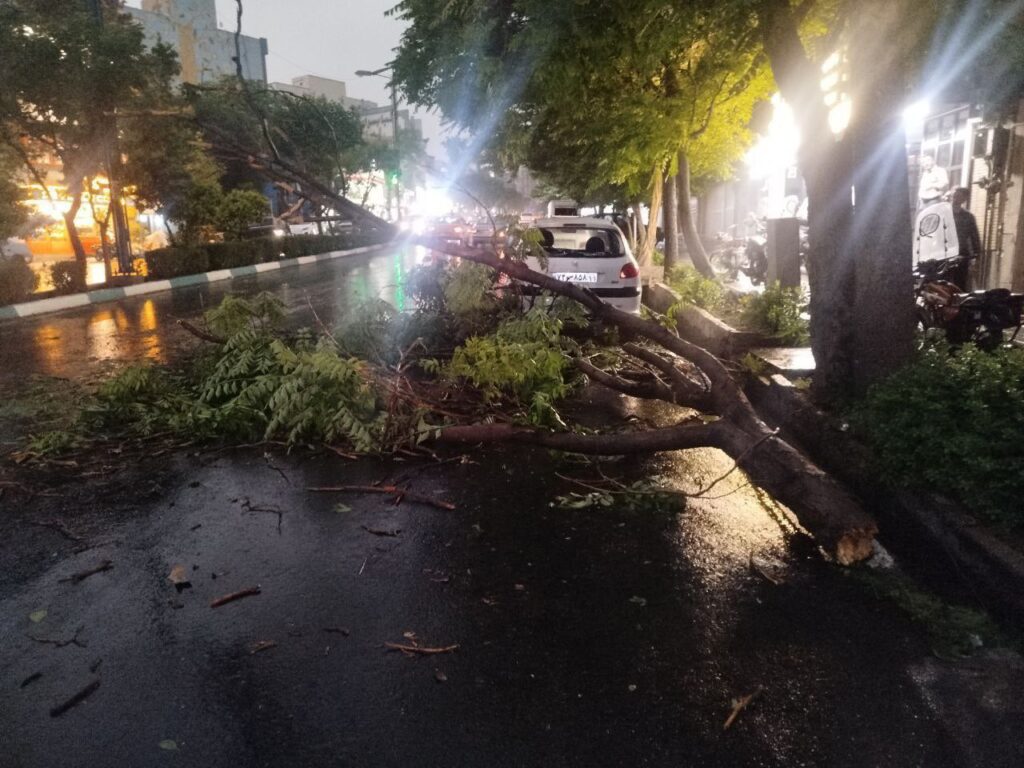 tempesta teheran iran