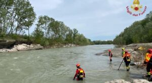 vigili del fuoco fiume