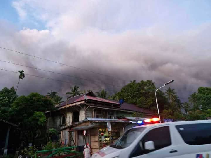 eruzione vulcano bulusan filippine
