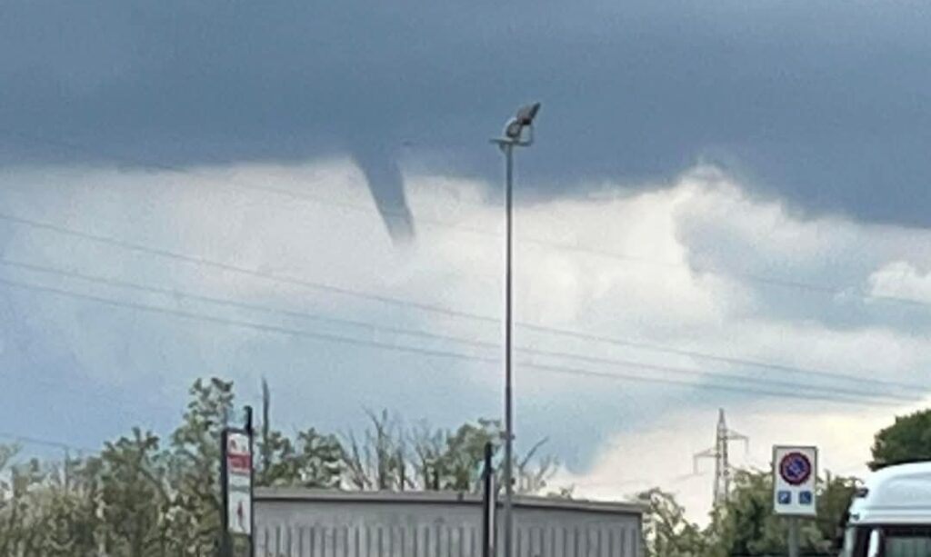 Funnel cloud Novara