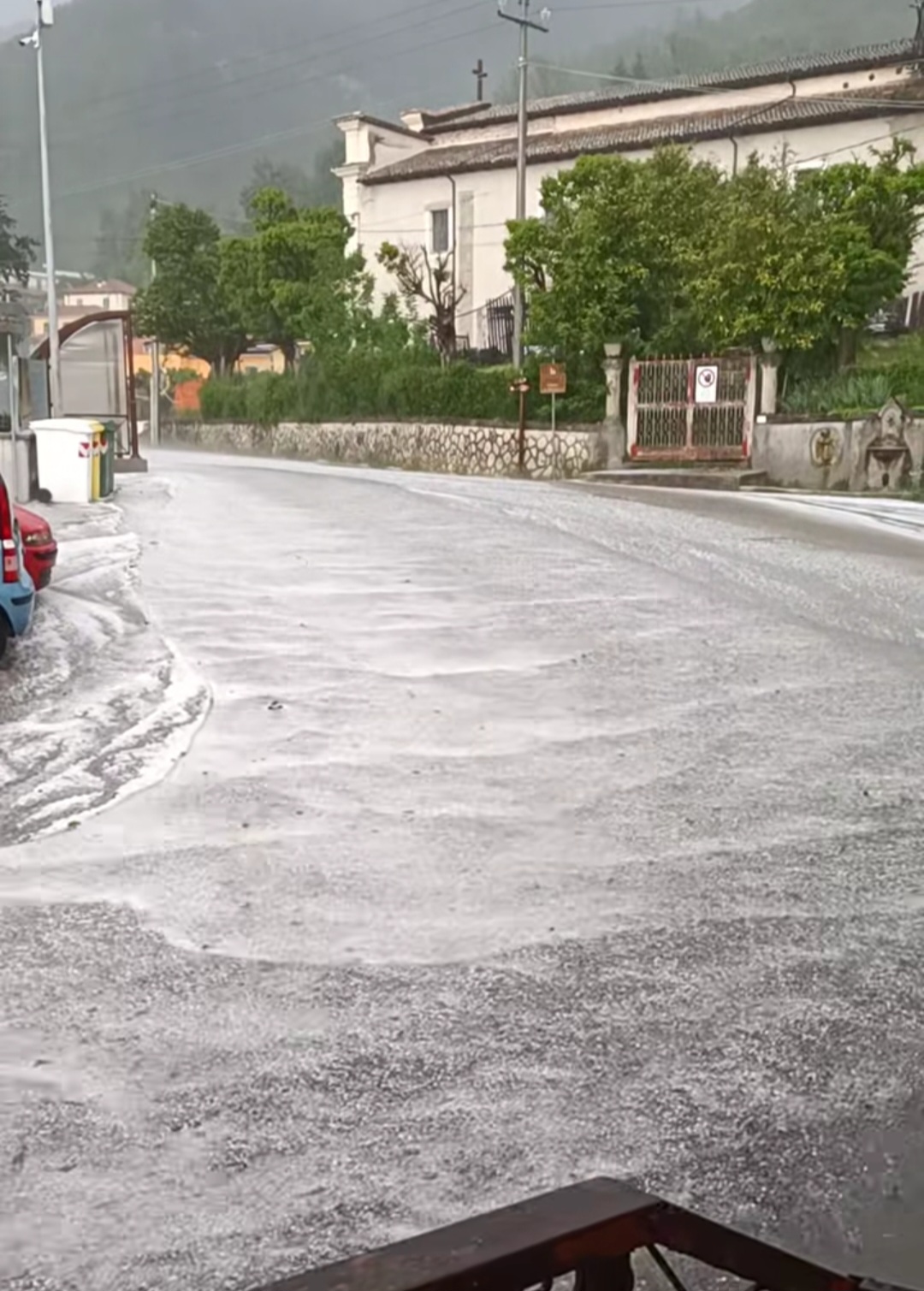 Grandine Capitignano abruzzo