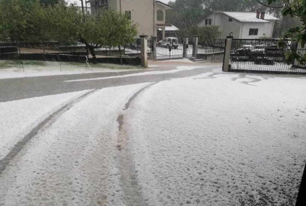 Grandine Capitignano Abruzzo 27 maggio