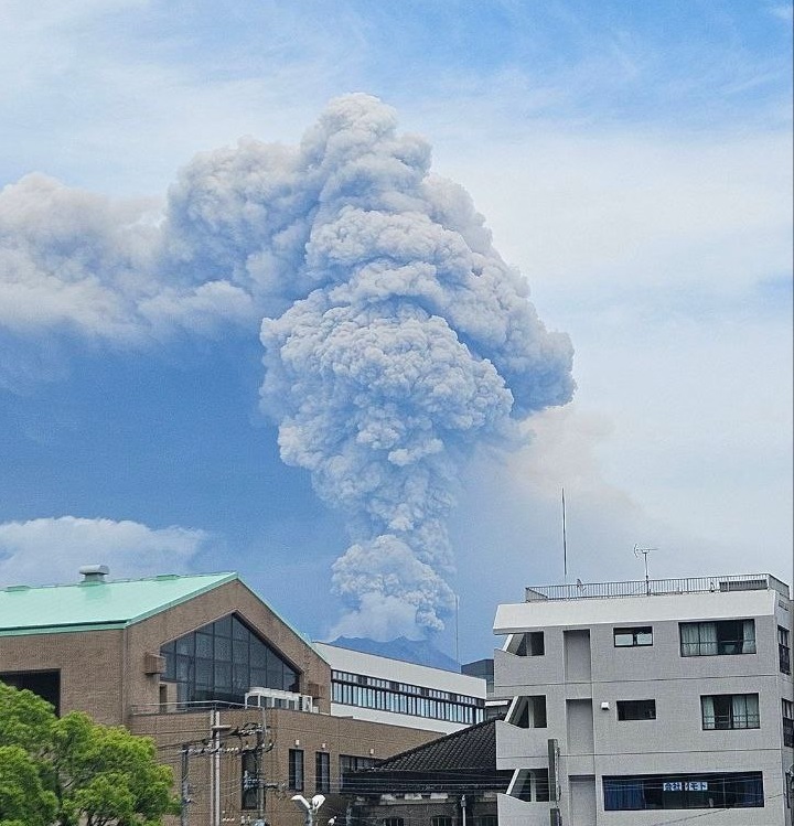 giappone eruzione sakurajima