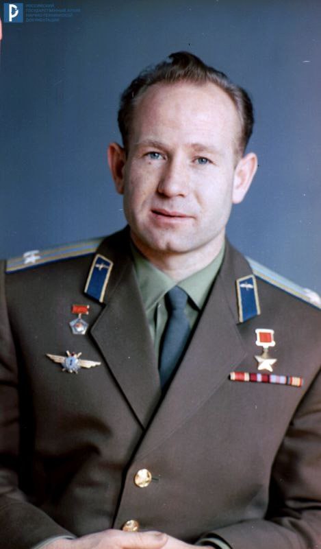 leonov