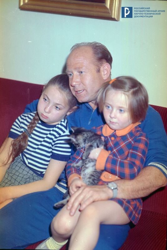 leonov