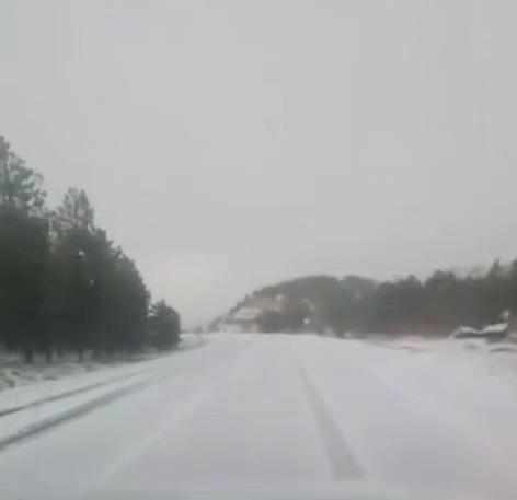 Maltempo Turchia, tempesta di grandine a Sulakyurt: strade imbiancate come fosse neve | VIDEO