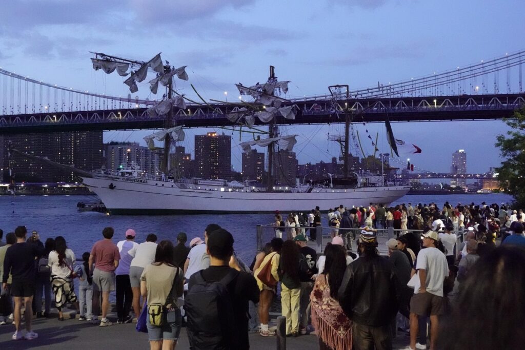nave scuola messico new york ponte brooklyn