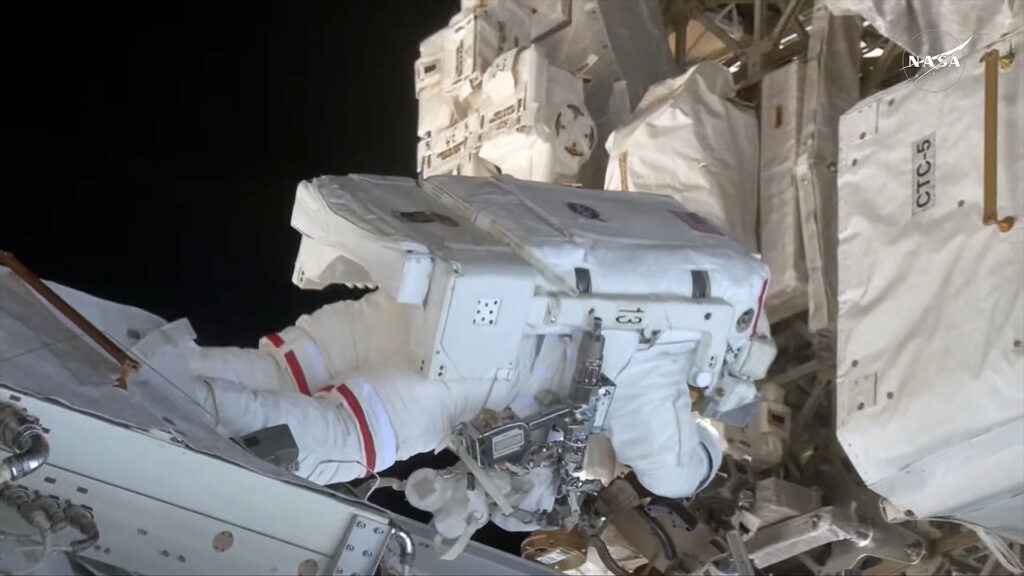 passeggiata spaziale 1 maggio iss