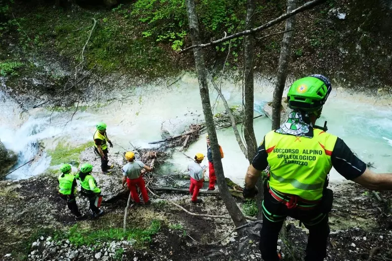 Vigili del Fuoco morti sulla Maiella, fallito il nuovo tentativo di recupero delle salme