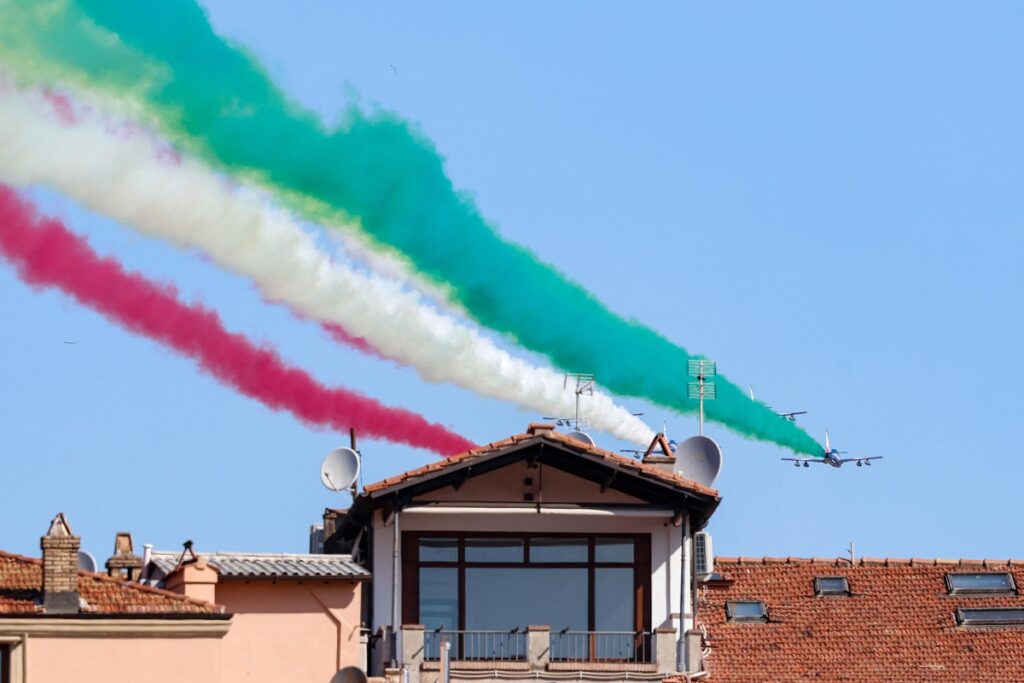 2 giugno festa repubblica frecce tricolori