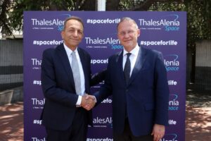 Edmondo Cirielli visita thales alenia space