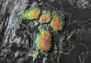 Francia sotto assedio maltempo