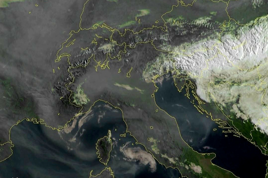 Fumo Canada Satellite