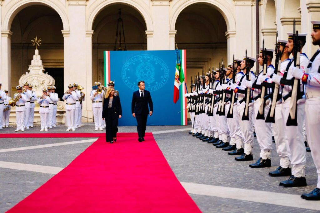 Giorgia Meloni Macron