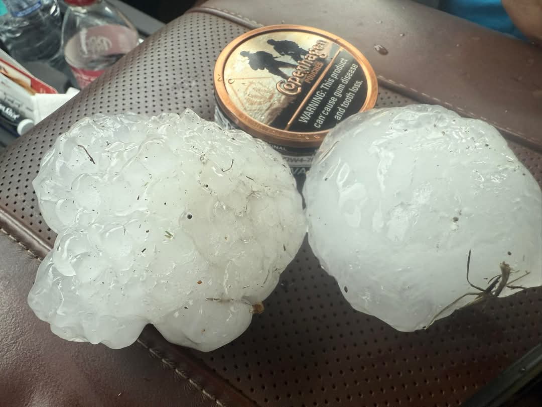 Meteo USA: grandine come pompelmi e raffiche da uragano in Texas, ma il derecho non si è formato